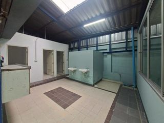 For rent warehouse in Yan Nawa, Bangkok