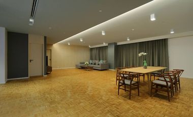 For rent 3 bedrooms serviced apartment in Watthana, Bangkok