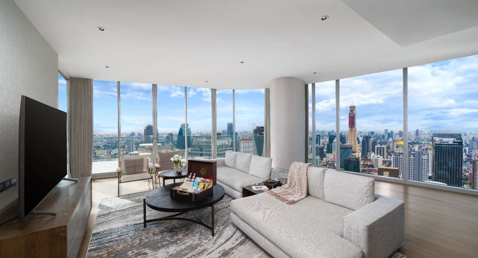 For rent 3 bedrooms condo in Pathum Wan, Bangkok