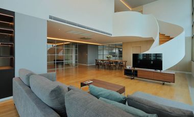 For rent 5 bedrooms serviced apartment in Watthana, Bangkok