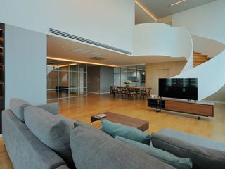 For rent 5 bedrooms serviced apartment in Watthana, Bangkok