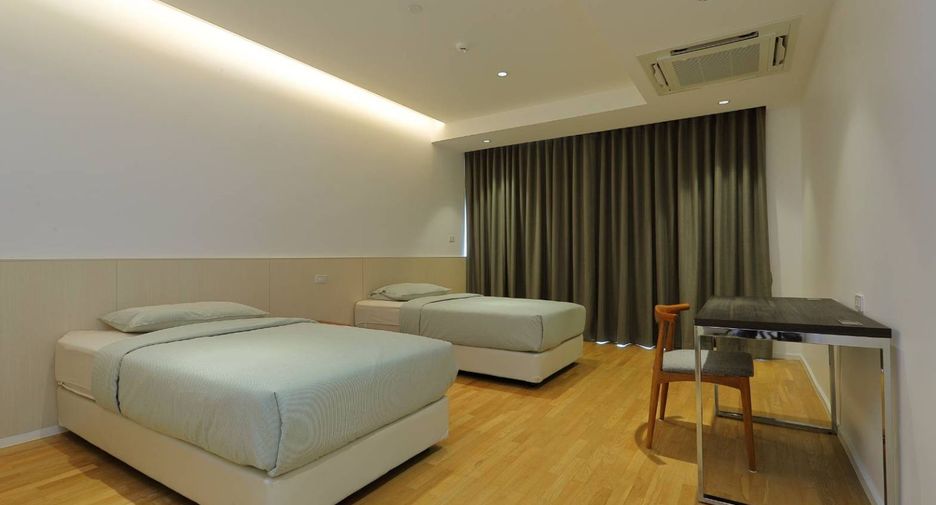 For rent 5 bedrooms serviced apartment in Watthana, Bangkok