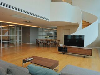 For rent 5 bedrooms serviced apartment in Watthana, Bangkok