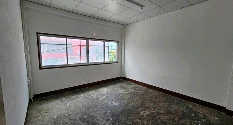 For rent 2 bedrooms retail Space in Bang Phli, Samut Prakan
