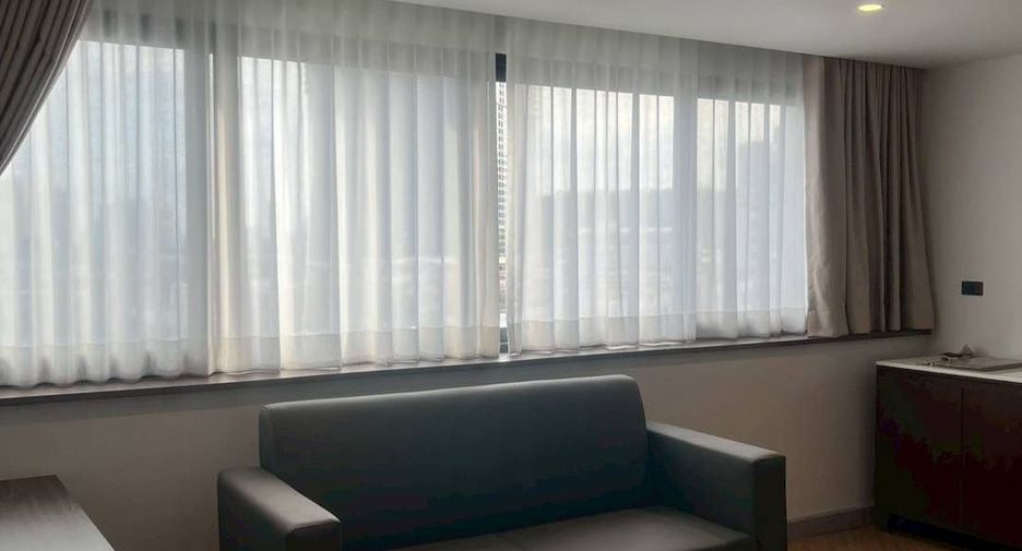 Wohnung zur Miete mit 3 Zimmer in Khlong Toei, Bangkok