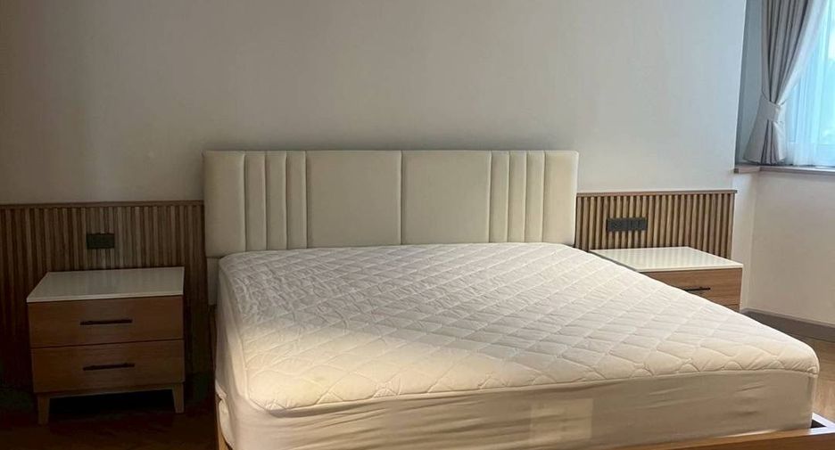 Wohnung zur Miete mit 3 Zimmer in Khlong Toei, Bangkok