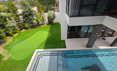 Villa en alquiler y en venta de 5 habitaciones en Mueang Chiang Mai, Chiang Mai