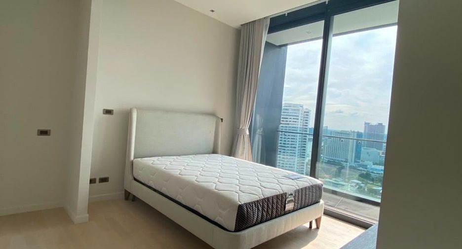 For rent 3 bedrooms condo in Bang Kho Laem, Bangkok