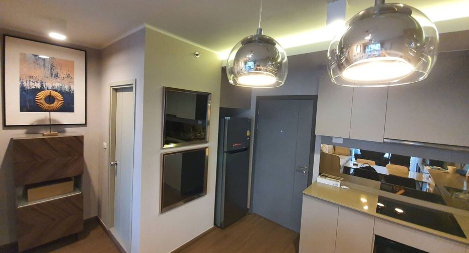 For rent 2 bedrooms condo in Phra Khanong, Bangkok