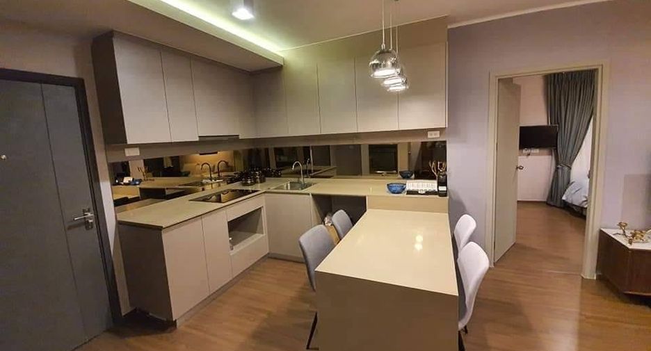 For rent 2 bedrooms condo in Phra Khanong, Bangkok