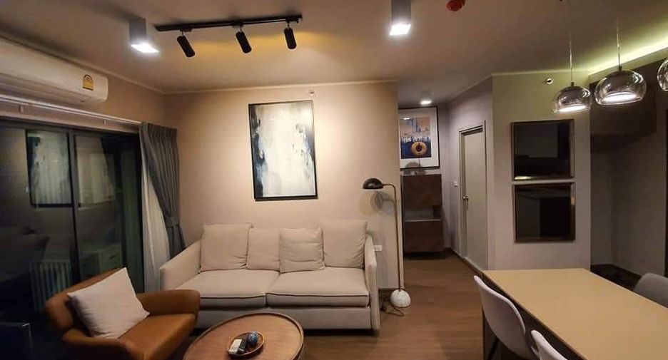 For rent 2 bedrooms condo in Phra Khanong, Bangkok
