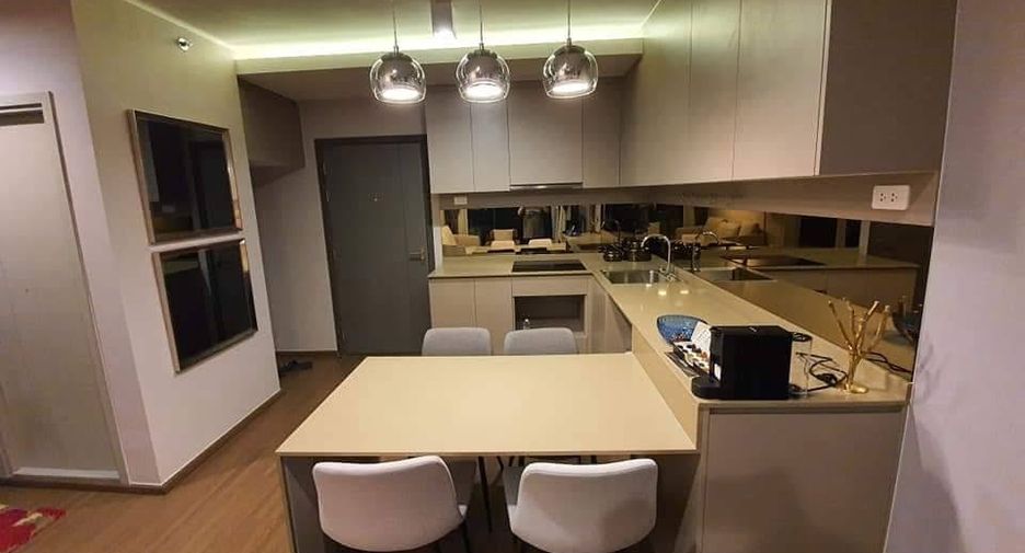 For rent 2 bedrooms condo in Phra Khanong, Bangkok