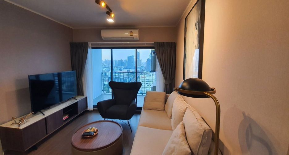 For rent 2 bedrooms condo in Phra Khanong, Bangkok