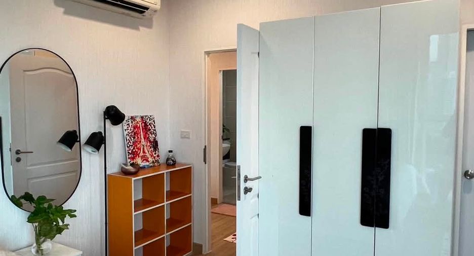 For rent 2 bedrooms condo in Khlong San, Bangkok