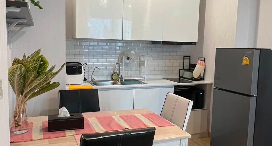 For rent 2 bedrooms condo in Khlong San, Bangkok