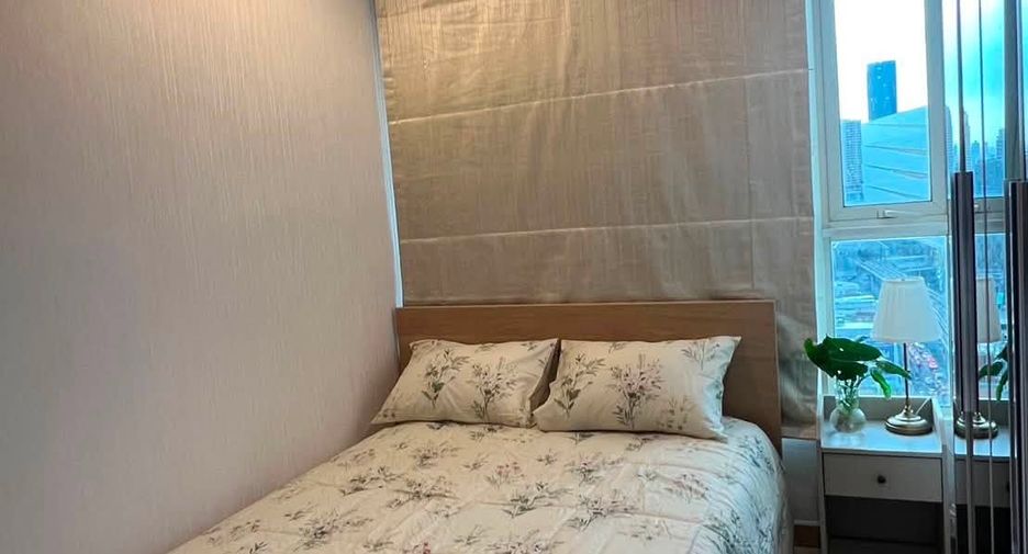 For rent 2 bedrooms condo in Khlong San, Bangkok