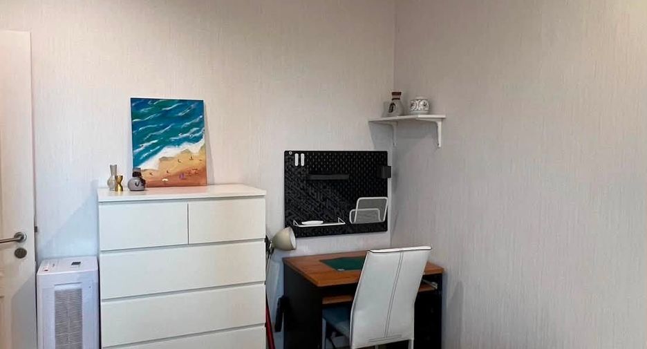 For rent 2 bedrooms condo in Khlong San, Bangkok