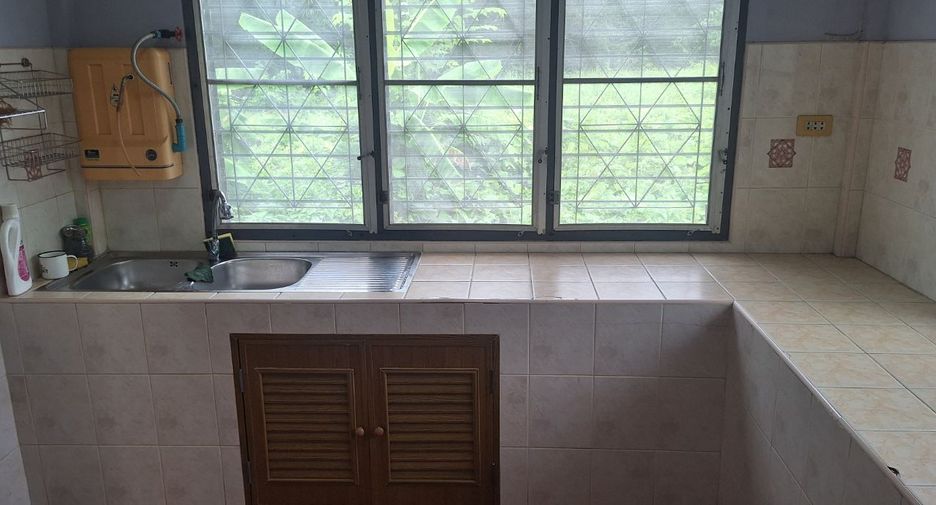 For sale 3 bedrooms house in Mueang Rayong, Rayong