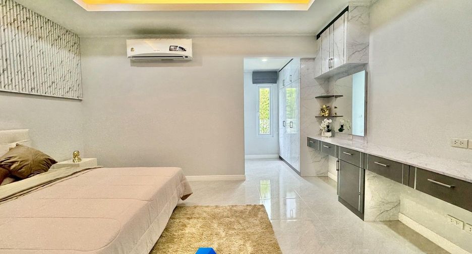 For sale 3 bedrooms villa in Hua Hin, Prachuap Khiri Khan