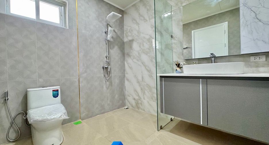 For sale 3 bedrooms villa in Hua Hin, Prachuap Khiri Khan