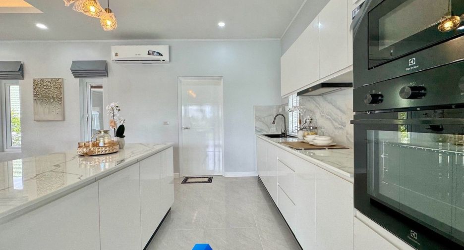 For sale 3 bedrooms villa in Hua Hin, Prachuap Khiri Khan