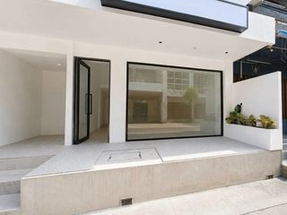 For rent retail Space in Watthana, Bangkok