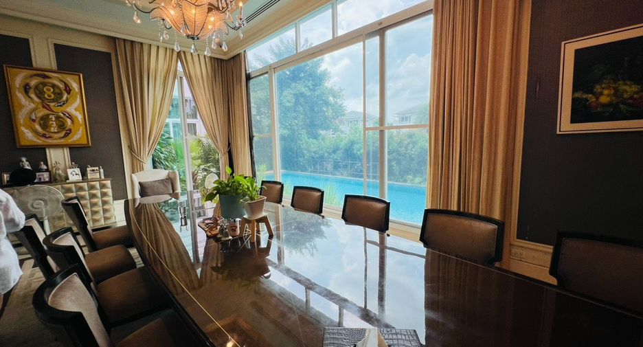 Casa en venta de 5 habitaciones en Taling Chan, Bangkok