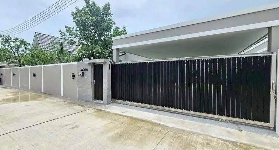 For sale 3 bedrooms house in Bang Lamung, Chonburi