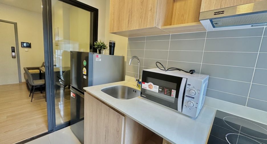 Condo en alquiler de 1 habitaciones en Bang Phlat, Bangkok