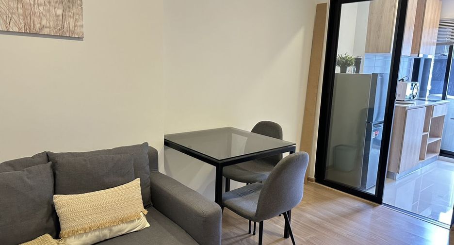 Condo en alquiler de 1 habitaciones en Bang Phlat, Bangkok