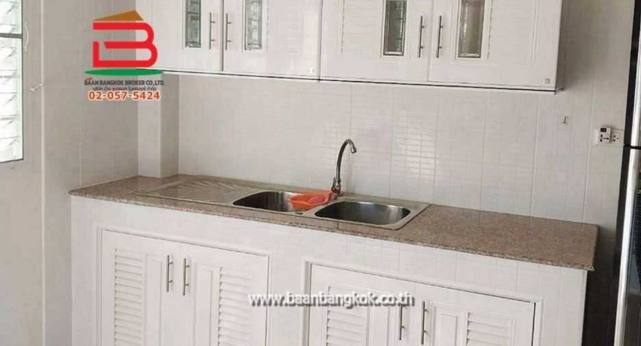 For sale 4 bedrooms house in Mueang Phitsanulok, Phitsanulok