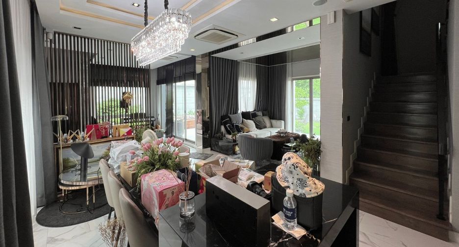 For sale 4 bedrooms house in Bueng Kum, Bangkok