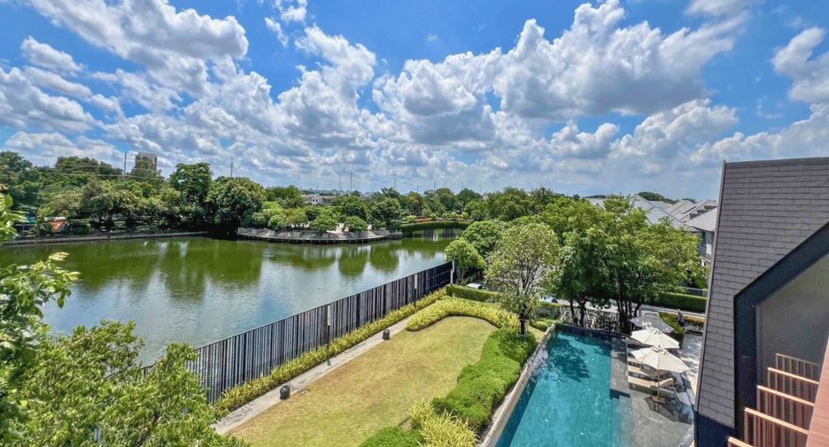 For sale 4 bedrooms house in Bueng Kum, Bangkok