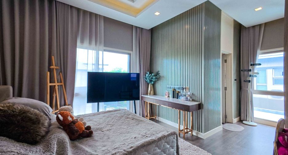 For sale 4 bedrooms house in Bueng Kum, Bangkok