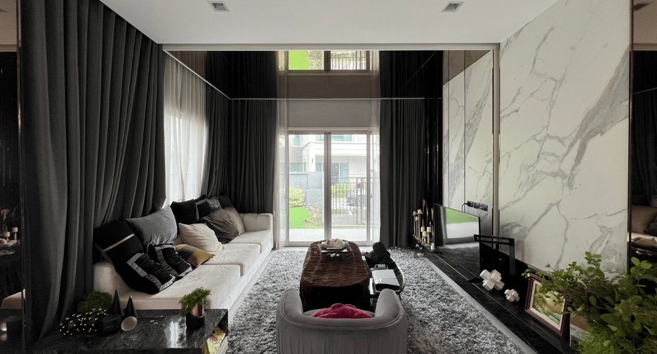 For sale 4 bedrooms house in Bueng Kum, Bangkok