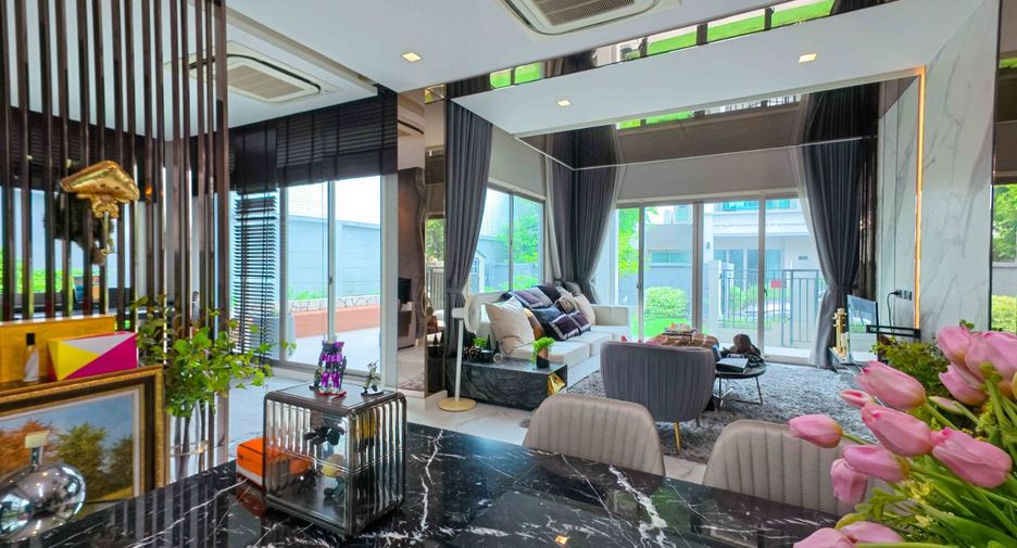 For sale 4 bedrooms house in Bueng Kum, Bangkok
