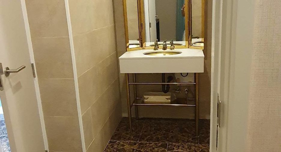 For rent 2 bedrooms condo in Jomtien, Pattaya