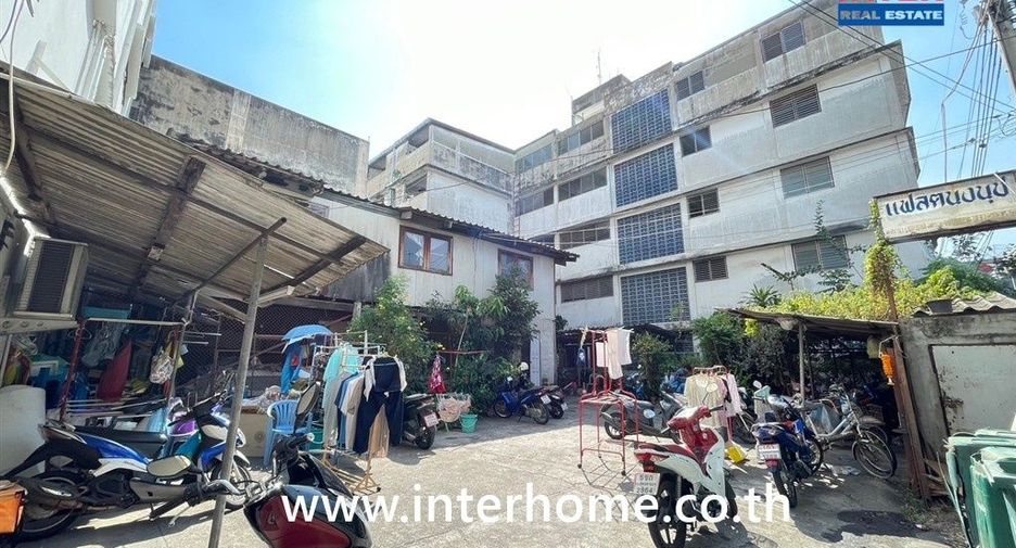 Terreno en alquiler y en venta en Yan Nawa, Bangkok