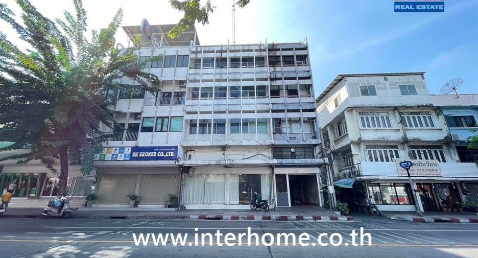 Terreno en alquiler y en venta en Yan Nawa, Bangkok