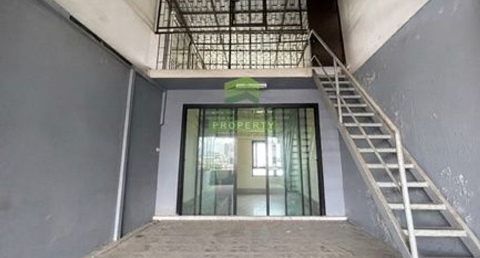 For sale 3 bedrooms retail Space in Ratchathewi, Bangkok