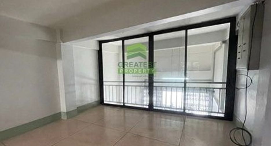 For sale 3 bedrooms retail Space in Ratchathewi, Bangkok