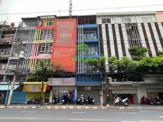 For sale 3 bedrooms retail Space in Ratchathewi, Bangkok