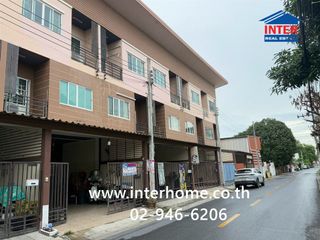 For sale 4 bedrooms townhouse in Bueng Kum, Bangkok