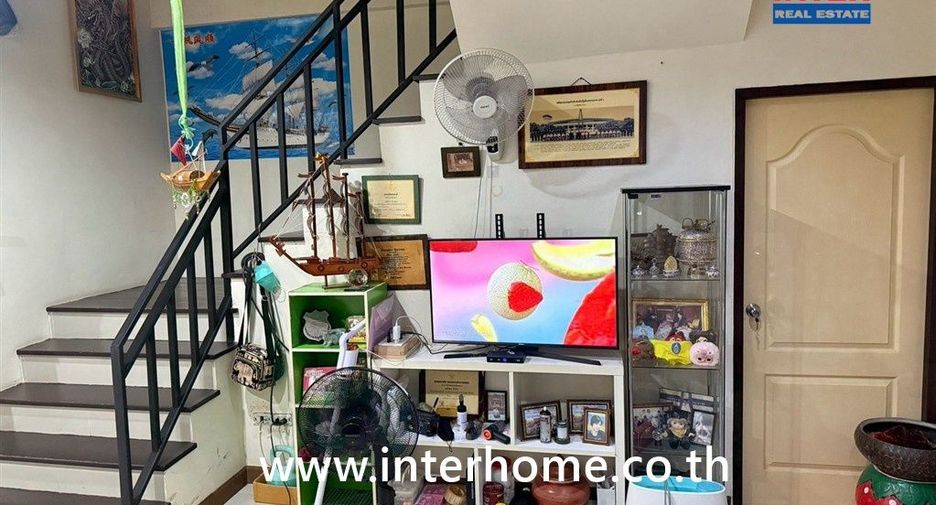 For sale 4 bedrooms townhouse in Bueng Kum, Bangkok