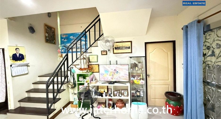 For sale 4 bedrooms townhouse in Bueng Kum, Bangkok