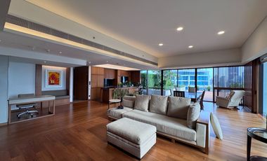 For rent 2 bedrooms condo in Pathum Wan, Bangkok