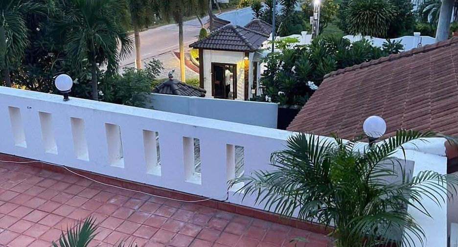 For rent and for sale 6 bedrooms villa in Bang Lamung, Chonburi