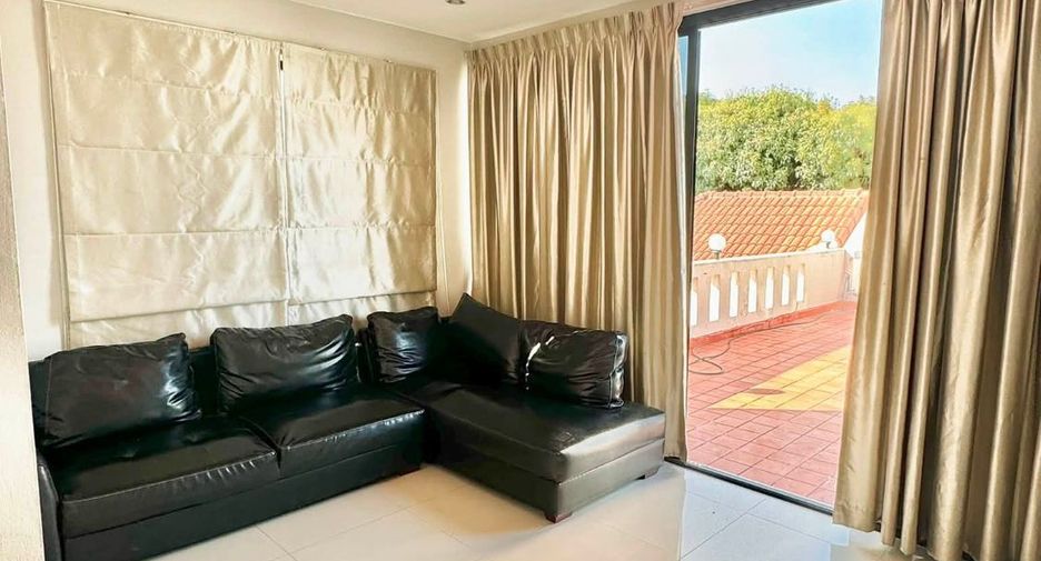 For rent and for sale 6 bedrooms villa in Bang Lamung, Chonburi