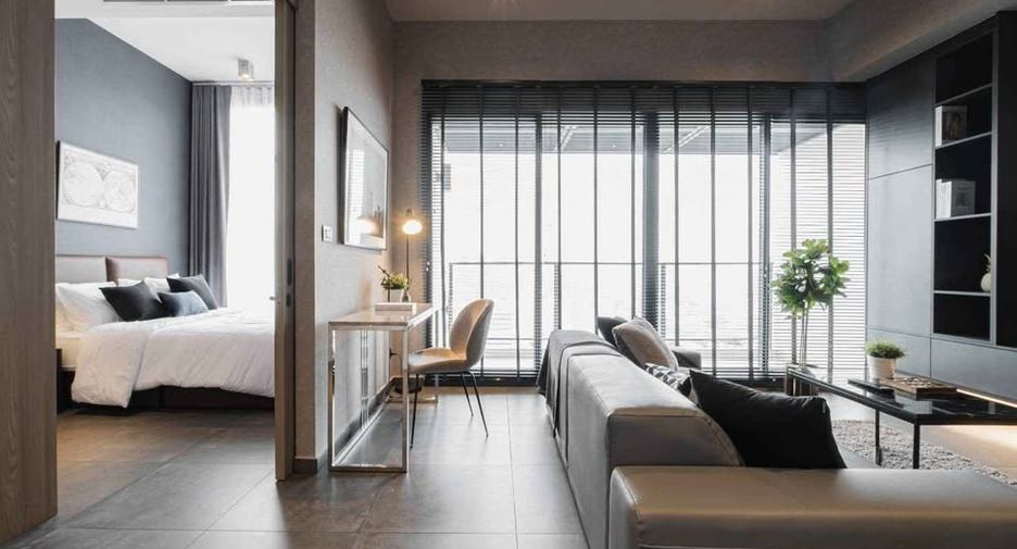 For rent 2 bedrooms condo in Watthana, Bangkok