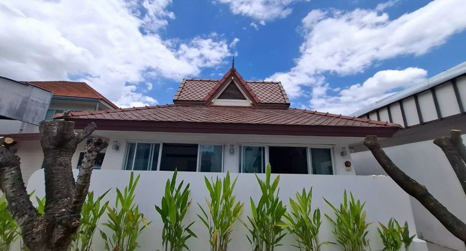 For rent 6 bedrooms house in Mueang Chiang Mai, Chiang Mai